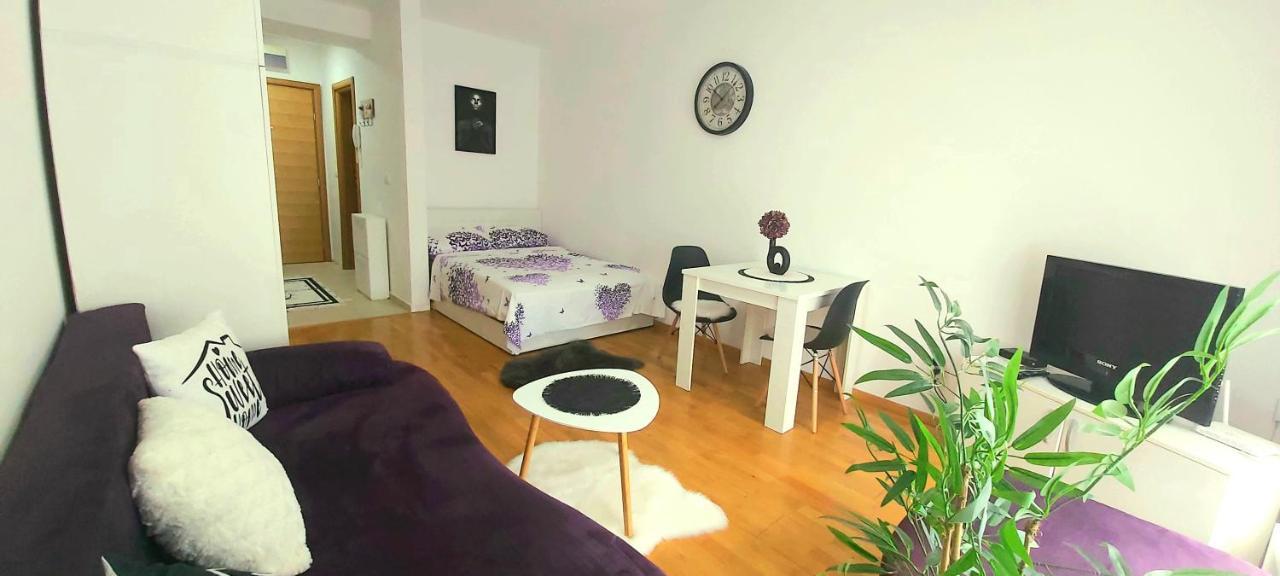 Kralj Studio Jagodina Buitenkant foto